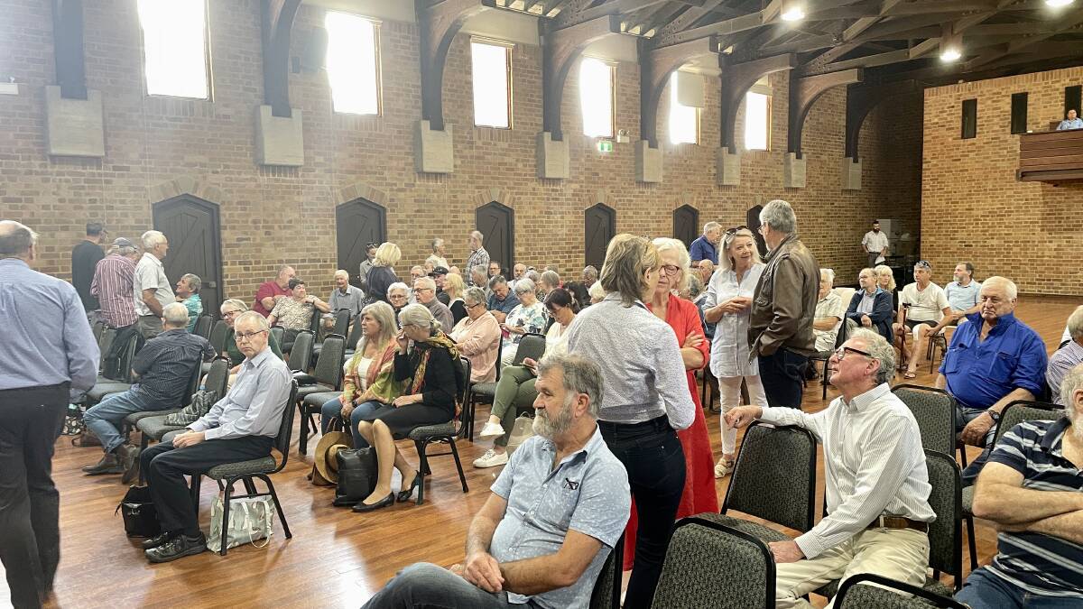 The crowd at the Martins Creek Quarry conciliation meeting at Tocal College. Picture by Angus Michie