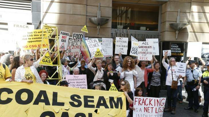 Anti-CSG activists outside AGL's Sydney annual general meeting in October 2014. Photo: Peter Rae