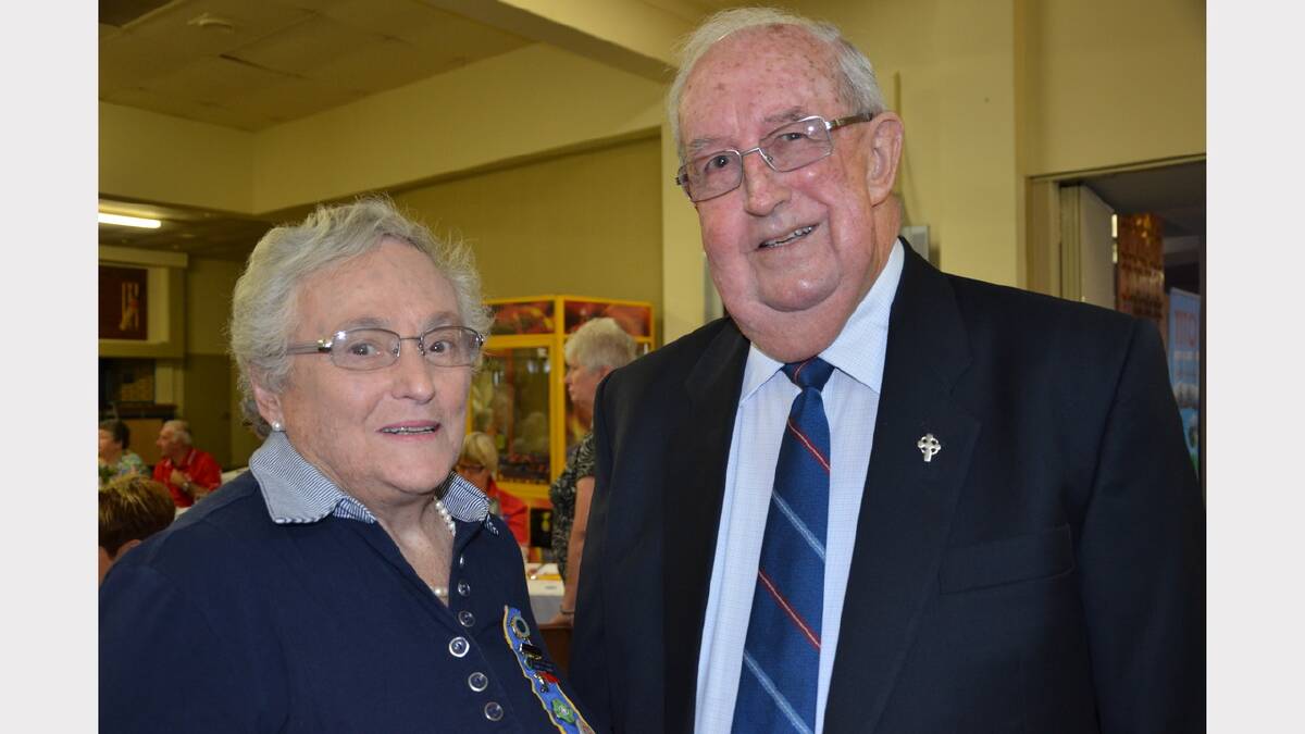 Mary Bowman from Muswellbrook branch with guest speaker Gordon Ewin