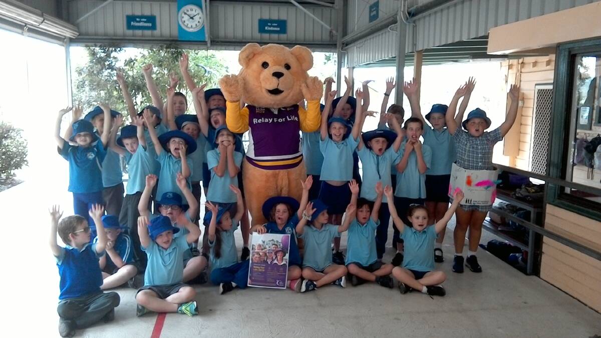 Glen William Public School children with the Cancer Council mascot and their box cars ready for the derby.