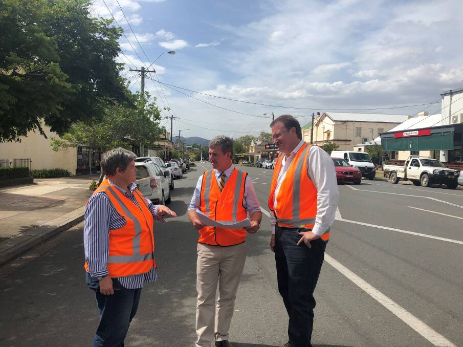 Dungog Mayor Tracy Norman, Federal MP Dr David Gillespie and Council's Steve Hitchens in Dowling Street.