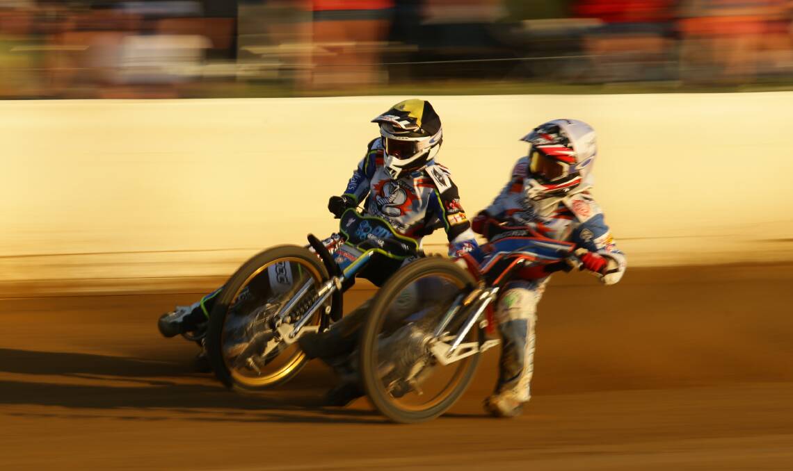 ACTION-PACKED: Rohan Tungate takes the inside running against Max Fricke during the Australian titles last year. Picture: Jonathan Carroll