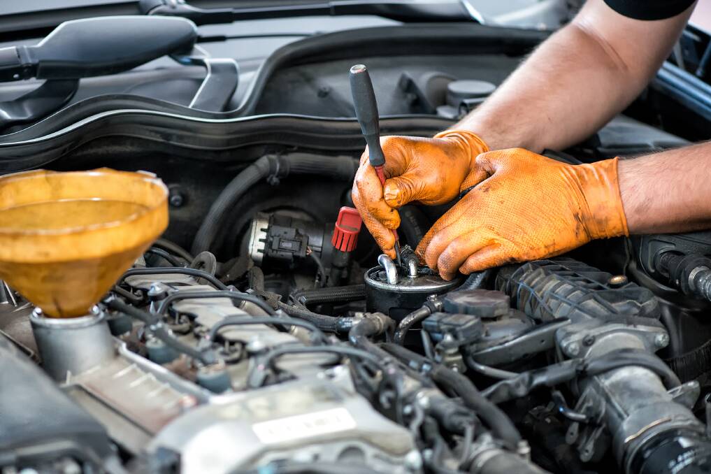 Road Trip Checks 101: While you should get your car regularly serviced by a qualified mechanic, there are a number of self-checks you should do before undertaking any trip to ensure that you, your family and your car arrive safely. Photos: Shutterstock.