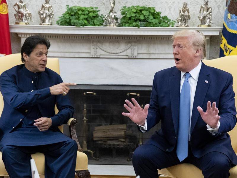 US President Donald Trump (R) said India had earlier asked him to mediate in the Kashmir dispute.